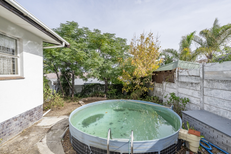 4 Bedroom Property for Sale in Oostersee Western Cape
